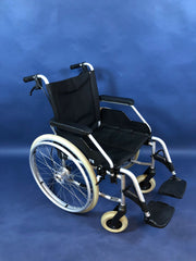 Manueller Leichtgewicht-Rollstuhl Meyra Budget 9-050 - SB 46 - Faltbar - bis 130kg
