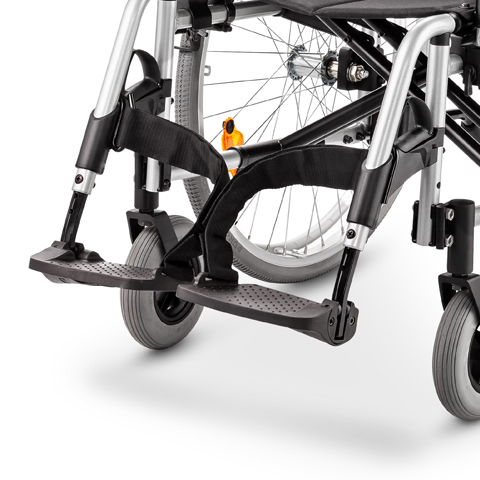 NEU: Meyra Eurochair 2 PRO Rollstuhl- Individualmodell Alu-Leichtgewicht- Premiumausstattung mit Anpassrücken und  Sitzkissen- bis 130kg Personengewicht unter Leichtgewichtsrollstuhl > Meyra