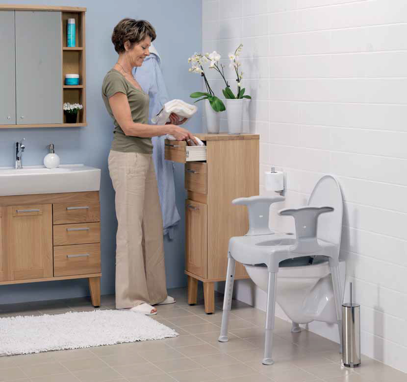 Toilettensttzgestell Swift von Etac mit Armlehnen Hhe 42-57cm